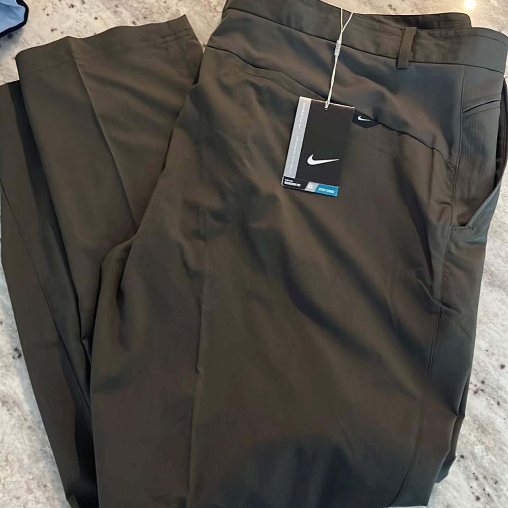 Nike golf pants nwt